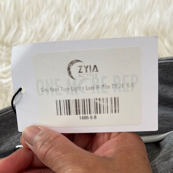 ZYIA ACTIVE Gray and Yellow Leggings With Vertical Stripes NWT - Picture 9 of 9